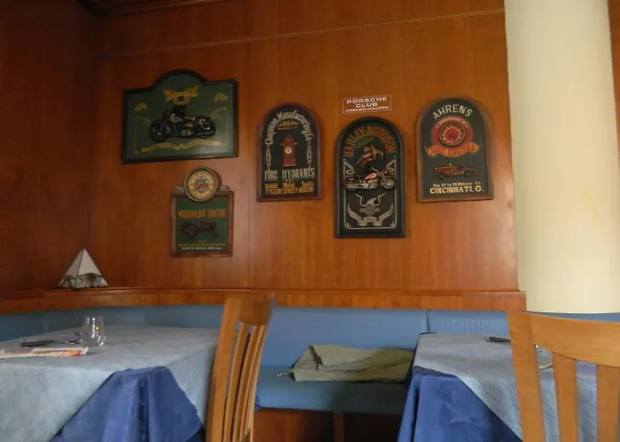 Hotel La Piazzetta 3*